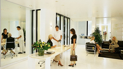 Клиника пластической хирургии в Европе - Мона Лиза